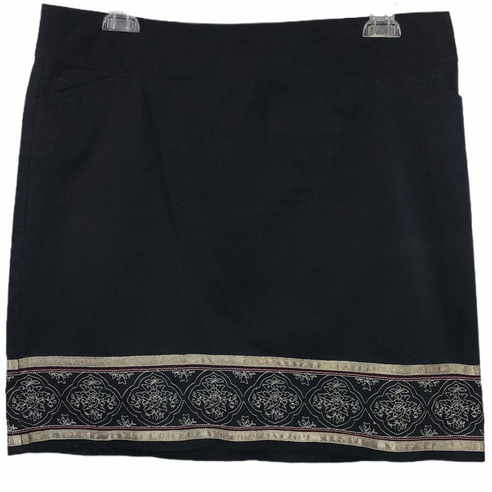 Geoffrey Beene Sport Black with Detailing Skirt
